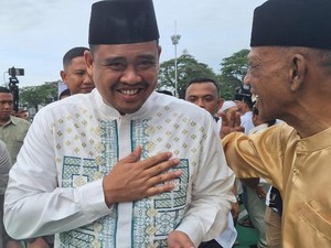 Gubernur Bobby Ajak Warga Halalbihalal di Rumah Dinas
