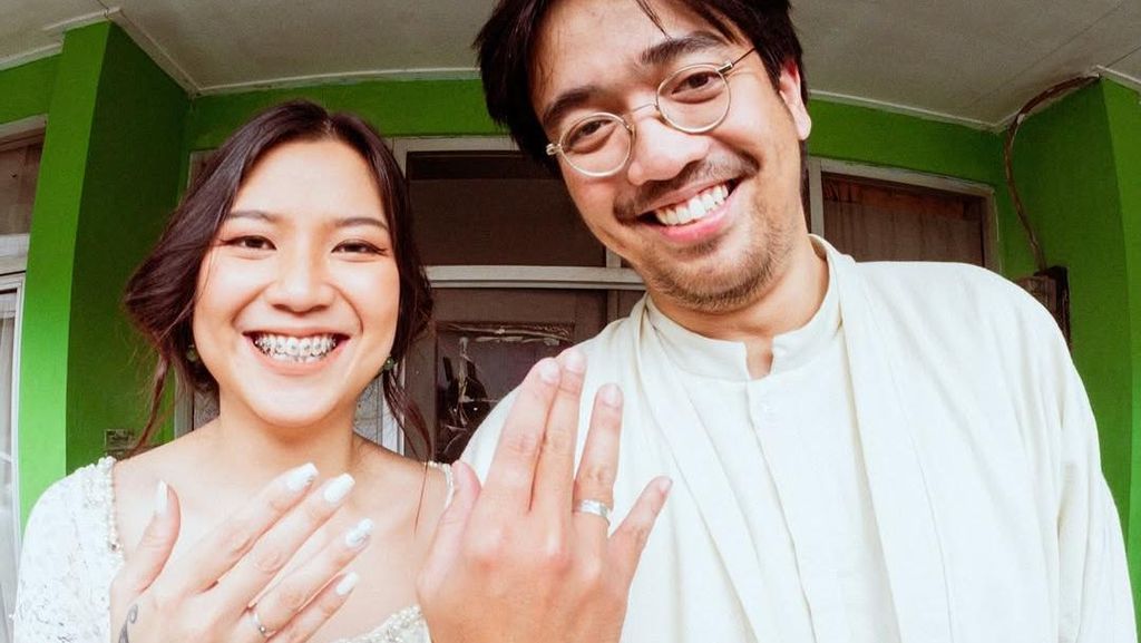 Gimana Setahun Nikah, Danilla Riyadi?