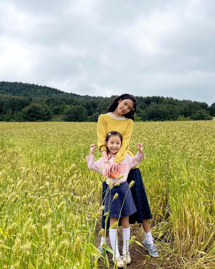 Foto behind-the-scene drama Korea When Life Gives You Tangerines.