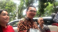 Gubernur dan Wagub DKI Jakarta Pramono Anung-Rano Karno juga menghadap untuk halalbihalal dengan Megawati. Pramono bicara soal perkembangan Jakarta saat berbincang dengan Megawati. (Mulia Budi/detikcom)