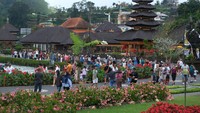 Pengelola objek wisata mencatat jumlah kunjungan wisatawan nusantara pada liburan Idul Fitri 1446 Hijriah mengalami peningkatan mencapai 2.000 orang dibandingkan pada masa bulan puasa di angka 200 orang, jumlah kunjungan itu diprediksi akan terus meningkat hingga Minggu (6/4) mendatang.
