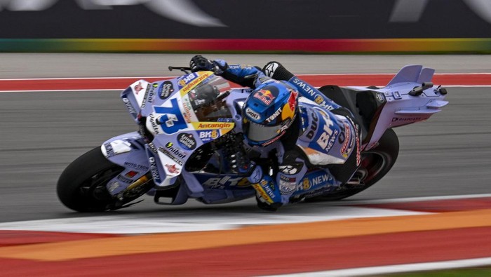 Mar 30, 2025; Austin, TX, USA; Alex Marquez (73) of Spain and BK8 Gresini Racing MotoGP rides in warm ups before the start of the 2025 Grand Prix of the Americas at Circuit of The Americas. Mandatory Credit: Jerome Miron-Imagn Images