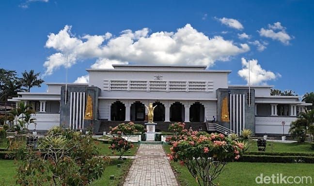 Museum Mulawarman.
