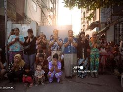 Doa dan Air Mata Saat Idul Fitri di Myanmar yang Hancur Akibat Gempa