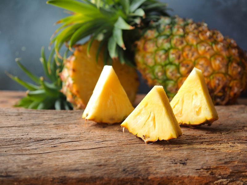 Nanas turunkan kolesterol
