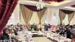 Potret Oki Setiana Dewi Saat Kumpul dan Makan Bareng Keluarga