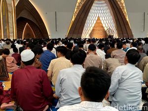 Jadwal Sholat Kota Bandung Hari Ini, Sabtu 17 Mei 2025