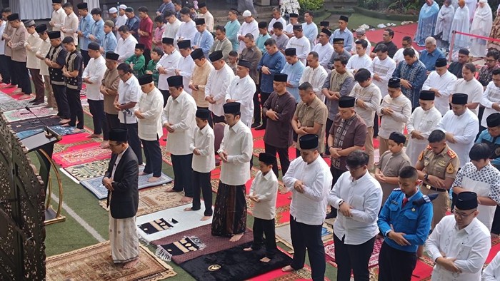 SBY salat Id di Cikeas (Rizky/detikcom)