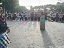 Toleransi Indah di Bali: Ribuan Umat Islam Salat Id, Pecalang Berjaga-jaga