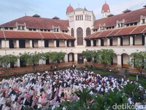 Momen Langka, Salat Id di Lawang Sewu