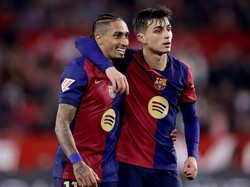 Para pemain Barca sebenarnya bisa menerapkan strategi tersebut dengan baik. Hanya saja jika tanpa Pedri dan Raphinha, strateginya akan berjalan buruk (Getty Images/Soccrates Images)