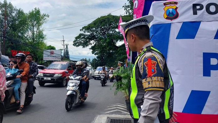 Arus Lalin Menuju Tempat Wisata Kota Batu Mulai Ramai