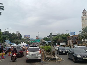 One Way Arah Jakarta Berakhir, Lalin ke Puncak Bogor Padat Sore Ini