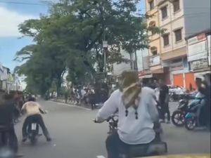 Marak Balap Liar Usai Lebaran di Jalan Bandang Makassar, Polisi Bubarkan