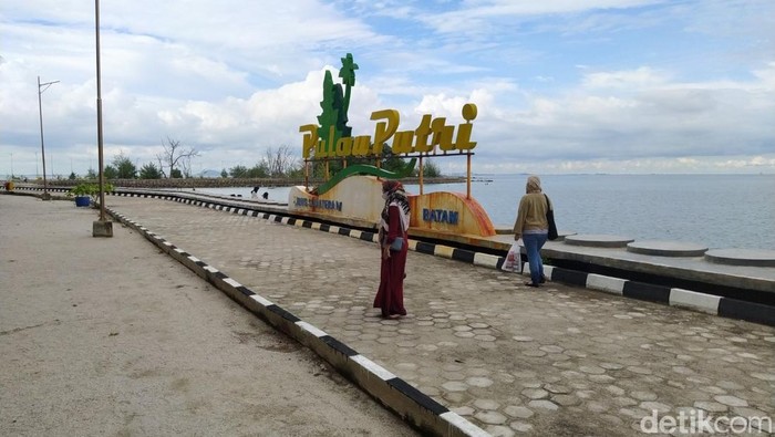 Destinasi wisata pantai, Pulau Putri yang berada di Kecamatan Nongsa, kota Batam, Kepri. (Alamudin Hamapu/detikSumut)