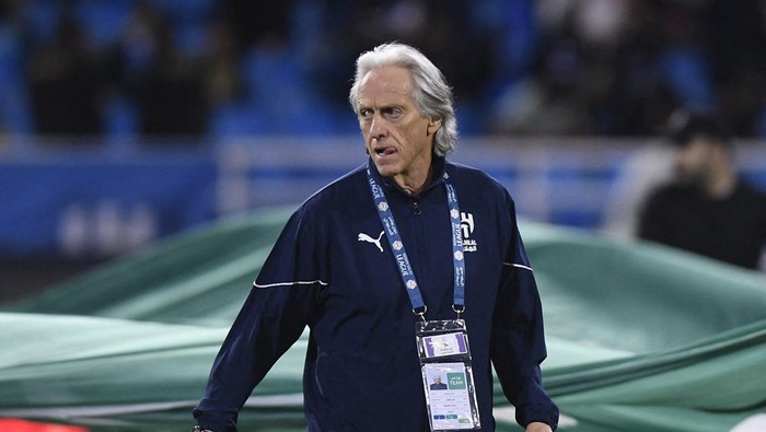 Soccer Football - Saudi Pro League - Al Taawoun v Al Hilal - King Abdullah Sports City Stadium, Buraidah, Saudi Arabia - March 15, 2025 Al Hilal coach Jorge Jesus before the match REUTERS/Stringer