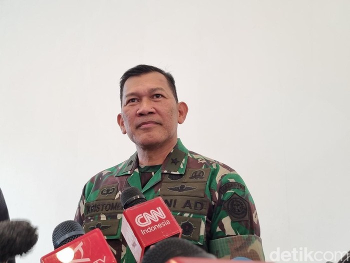 Kapuspen TNI Brigjen Kristomei Sianturi (Taufiq/detikcom)