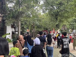 Cuaca Wisata Jawa Timur Sabtu 22 November 2025, Waspada Hujan Petir