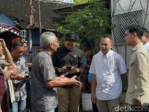 Mudik ke Solo, Wapres Gibran Blusukan hingga Bagi Sembako
