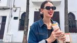Momen Luna Maya Kulineran hingga Dilamar di Jepang
