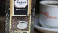 Buat penikmat kopi juga ada oleh-oleh Semarang yang cocok. Yaitu Kopi Banaran yang menawarkan varian bubuk kopi robusta dari kebun kopi di Bawen, Semarang. Harga per boksnya dibanderol mulai dari Rp 40.000-an. Foto: Google Review/Instagram