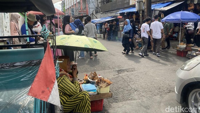 Suasana Jalan Dagen Malioboro, Selasa (1/4/2025).
