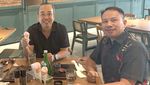 Vicky Prasetyo Sibuk Promosi Kopi Sang Gladiator hingga Keripik Talas
