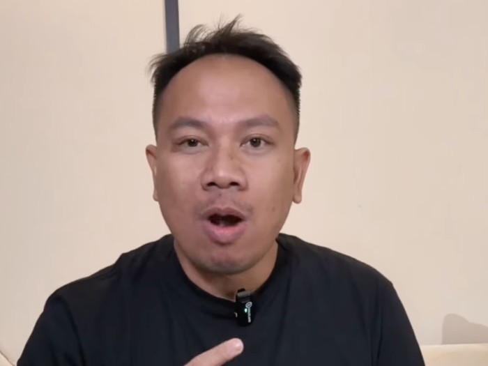 Vicky Prasetyo Sibuk Promosi Kopi Sang Gladiator hingga Keripik Talas