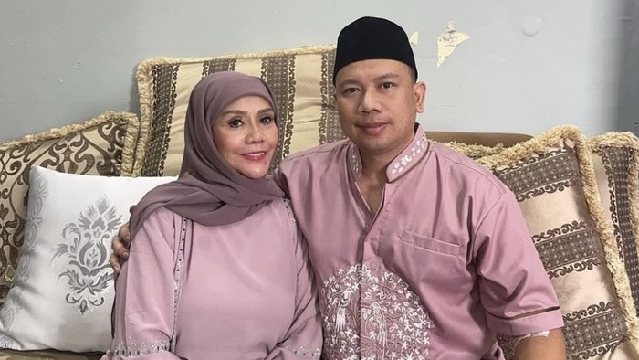 Vicky Prasetyo Sibuk Promosi Kopi Sang Gladiator hingga Keripik Talas Vicky Prasetyo Sibuk Promosi Kopi Sang Gladiator hingga Keripik Talas