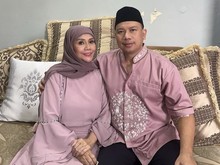 Mantap! Vicky Prasetyo Bagi-bagi THR Rp 1 Miliar Mantap! Vicky Prasetyo Bagi-bagi THR Rp 1 Miliar