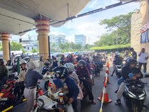 Video: Ancol Diserbu Pengunjung, Antrean di Pintu Masuk Mengular