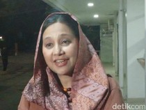 Ayu Azhari: Saya Bersaksi Ray Sahetapy Orang Baik Sekali