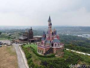 Cikao Park Purwakarta, Wisata Alternatif yang Bak Negeri Dongeng