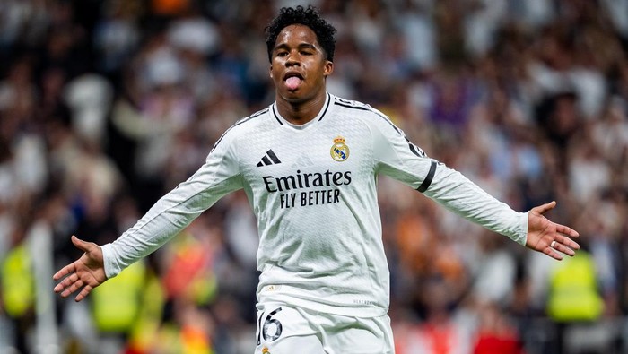 MADRID, SPAIN - APRIL 1: Endrick Felipe Moreira de Sousa of Real Madrid CF celebrates his goal during the Copa del Rey Semi-Final match between Real Madrid CF and Real Sociedad at Estadio Santiago Bernabeu on April 1, 2025 in Madrid, Spain. (Photo by Alberto Gardin/Eurasia Sport Images/Getty Images)