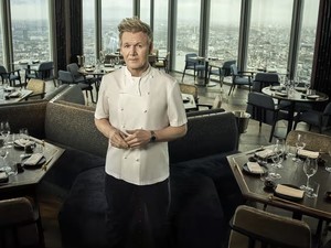 Gordon Ramsay Kehilangan Hampir 500 Patung Kucing di Restonya, Rugi Rp 45 Juta!