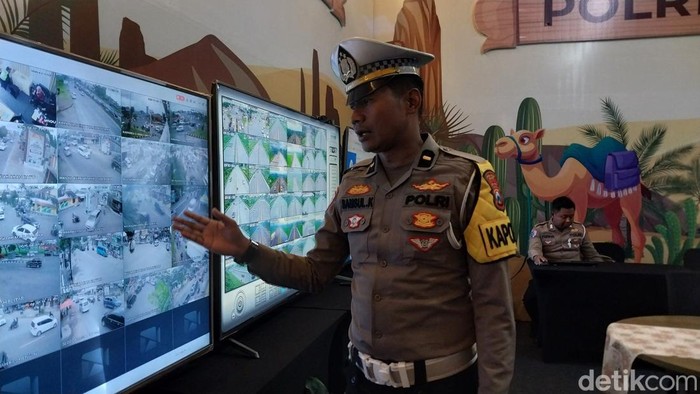 Kepala Pos Pelayanan Simpang 4 Karanglo Ipda Samsul Khoirudin