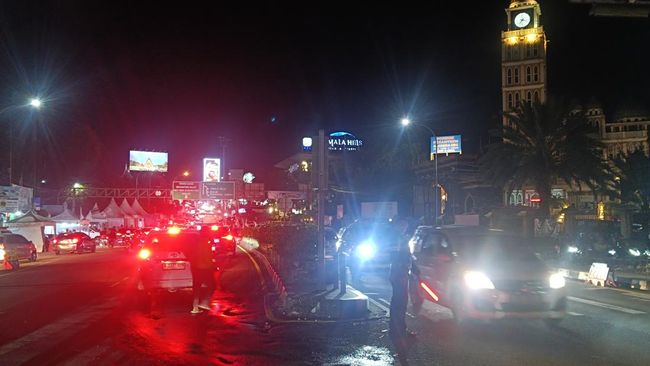Kondisi lalin puncak Bogor malam ini