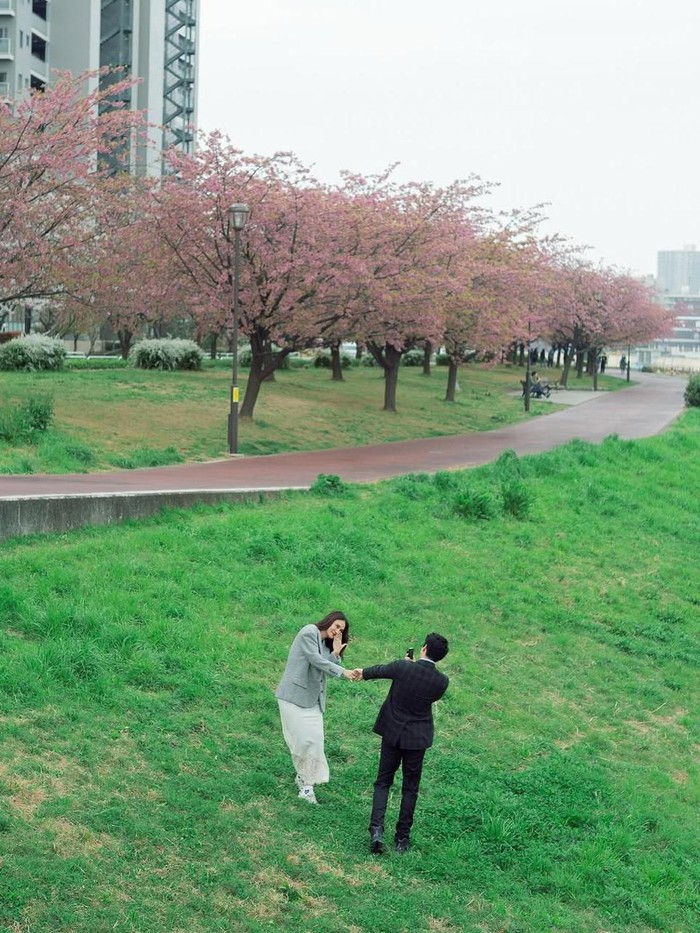 Luna Maya dilama di Jepang Luna Maya dilama di Jepang
