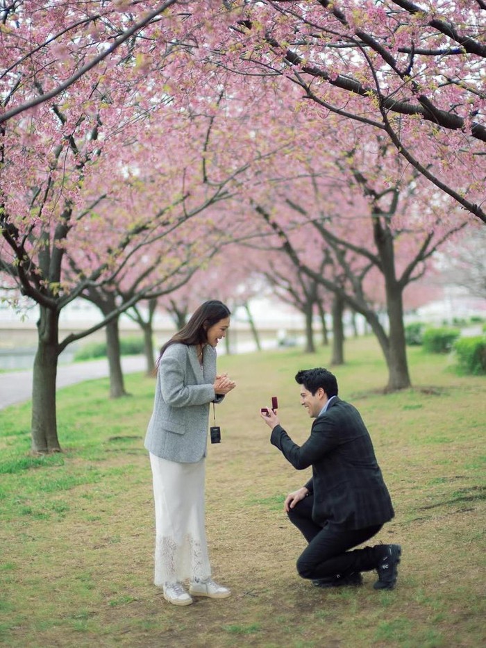 Luna Maya dilama di Jepang Luna Maya dilama di Jepang
