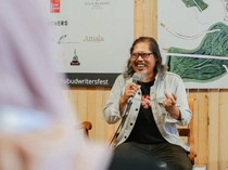 Penulis Bali: Terbitkan Buku Lewat Jalur Indie, Lalu Dijual Sendiri