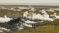 Letusan terjadi setelah ratusan gempa bumi melanda area yang dikenal sebagai Sundhnúks Crater Row sekitar pukul 06:30 waktu setempat. 