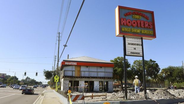 Restoran Hooters asli di Clearwater, Florida. Pada hari Jumat, 30 Desember 2022. (AP Photo/Tamara Lush/File Foto)