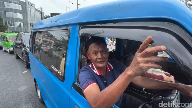 Dugaan Penyebab Ada Angkot Masih Narik di Puncak Saat Libur Lebaran