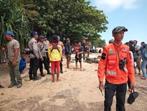 Bocah 11 Tahun Hilang Saat Berenang di Pantai Sayang Heulang Garut