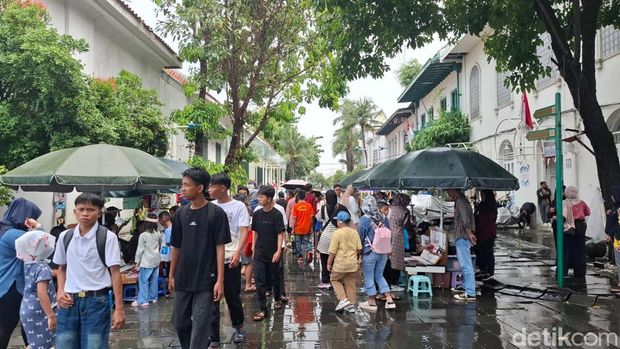 Suasana kawasan Kota Tua saat libur Lebaran. (Brigitta/detikcom)