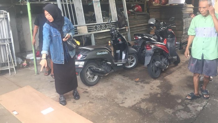 TKP pencurian warga Surabaya saat halalbihalal Idul Fitri.