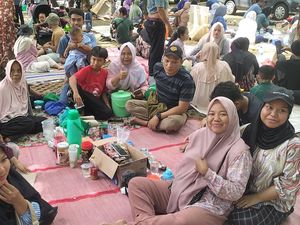 Cerita Warga Pilih Bawa Menu Lebaran dari Rumah Saat Piknik di Ragunan