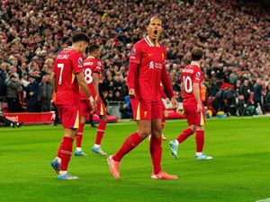 Liverpool Punya Tanggung Jawab Kunci Gelar Premier League di Anfield
