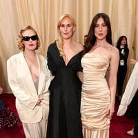 Rumer melahirkan anak pertamanya dari hubungannya dengan mantan kekasih, Derek Richard Thomas, pada April 2023. Februari lalu, ia mengungkapkan bahwa kedua orang tuanya menjadi panutan dalam menjalani pola pengasuhan bersama alias co-parenting setelah perpisahannya dengan Thomas. (Foto: Emma McIntyre/Getty Images)