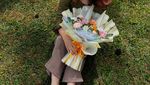 Lebaran di Inggris, Zara Putri RK Menikmati Opor Ayam hingga Bacang